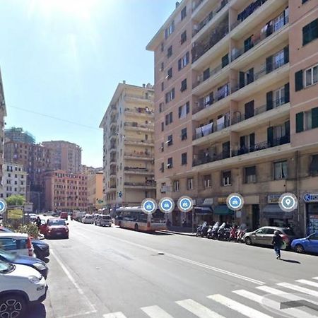 Titti'S House - Parcheggio Custodito In Garage Gratis Genova Eksteriør billede